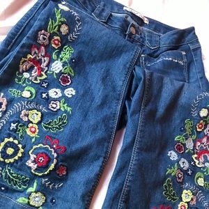 flower embroided bell bottom low-waist jeans